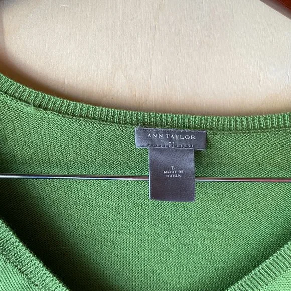 Ann Taylor Merino-blend Green Sweater, Size L - Picture 2 of 5